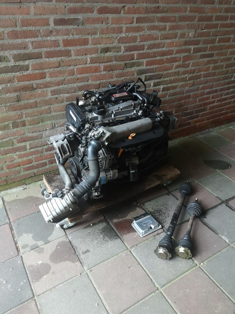 Compleet motorblok AUQ 1.8T 20V 180pk, Ophalen, Audi