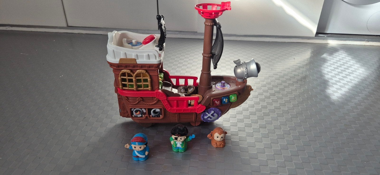 VTech Vrolijke Vriendjes Piratenschip, Ophalen, Zo goed als nieuw, Jongen of Meisje