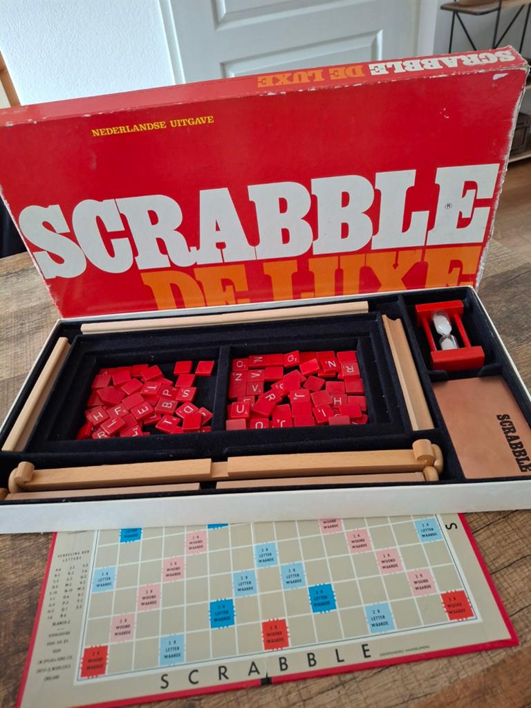 Scrabble de luxe, Hobby en Vrije tijd, Gezelschapsspellen | Bordspellen, Ophalen of Verzenden