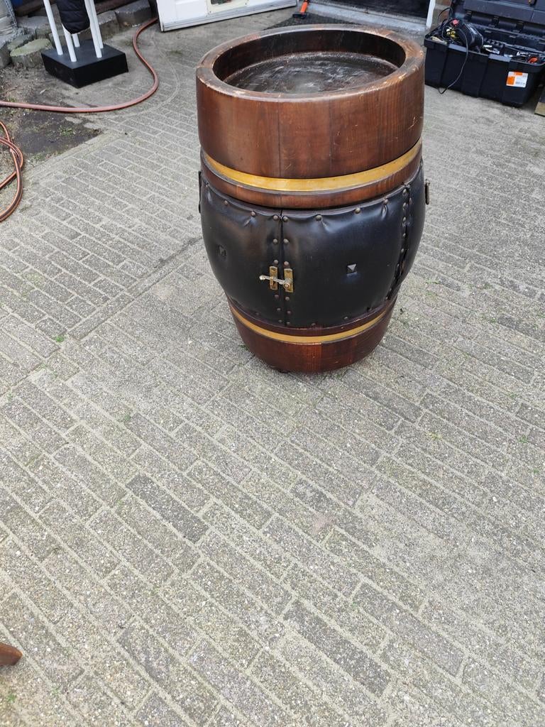 ., Tuin en Terras, Regentonnen, 150 liter of meer, Ophalen of Verzenden, Zo goed als nieuw