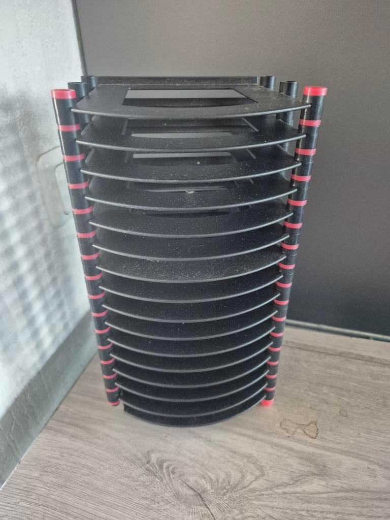 Cd rek, Kunststof, Minder dan 25 discs, Ophalen of Verzenden, Zo goed als nieuw