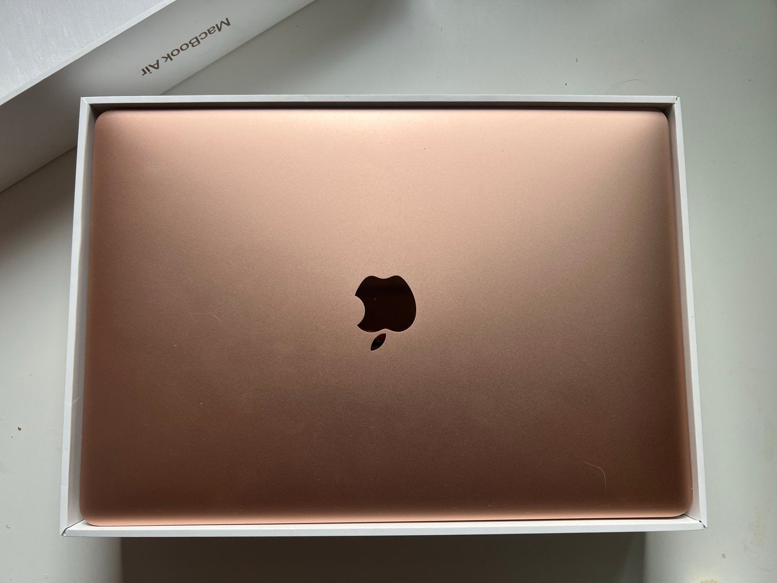DEFECT Apple MacBook Air 13 inch 2020 rose gold M1 8GB/256GB, Computers en Software, 256 GB, Qwerty, 8 GB, 13 inch