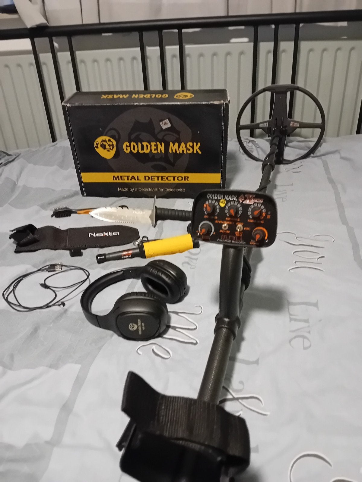 golden mask 4 extreme draadloze head set.+pinpointer+ digger, Meer dan 30 cm, Zo goed als nieuw, Instelbare gevoeligheid, Ophalen