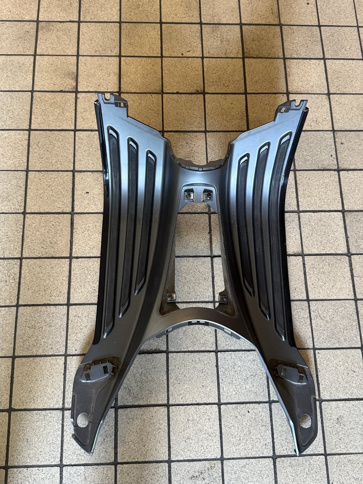 Vespa Sprint Treeplank / Voetenplank Lees beschrijving, Motoren, Ophalen