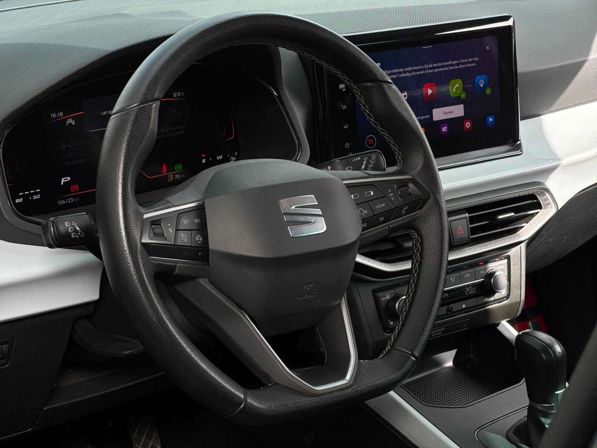 Seat Arona 1.0 TSI DSG Automaat // Navi // Camera // CarPlay, Auto's, Seat, Dealer onderhouden, Stof, Gebruikt, Arona