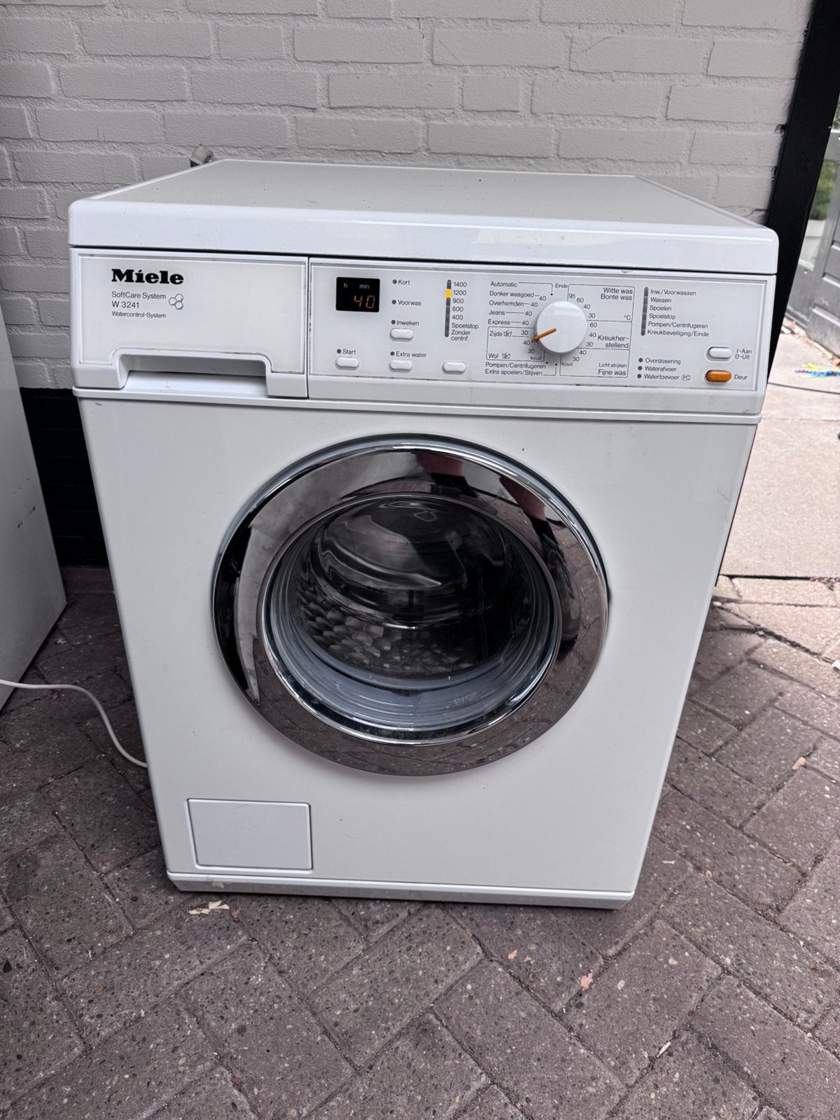 Miele wasmachine, 6 tot 8 kg, Ophalen, Zo goed als nieuw, 85 tot 90 cm
