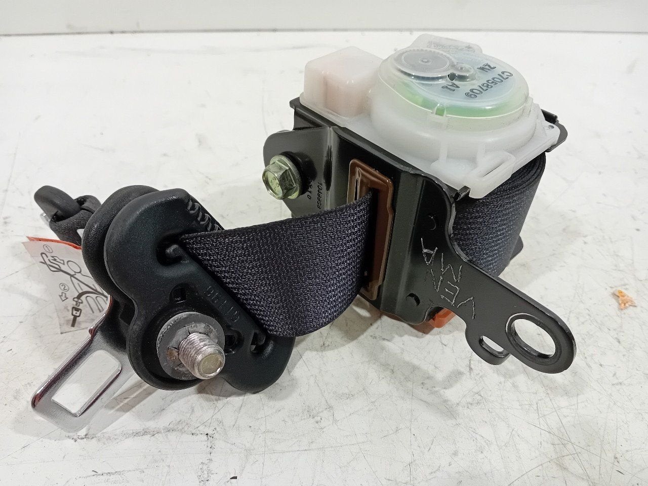 Veiligheidsgordel midden achter Subaru Impreza, Auto-onderdelen, Subaru, Onderdelen@venauto.nl, Van der Ven Autorecycling B.V.