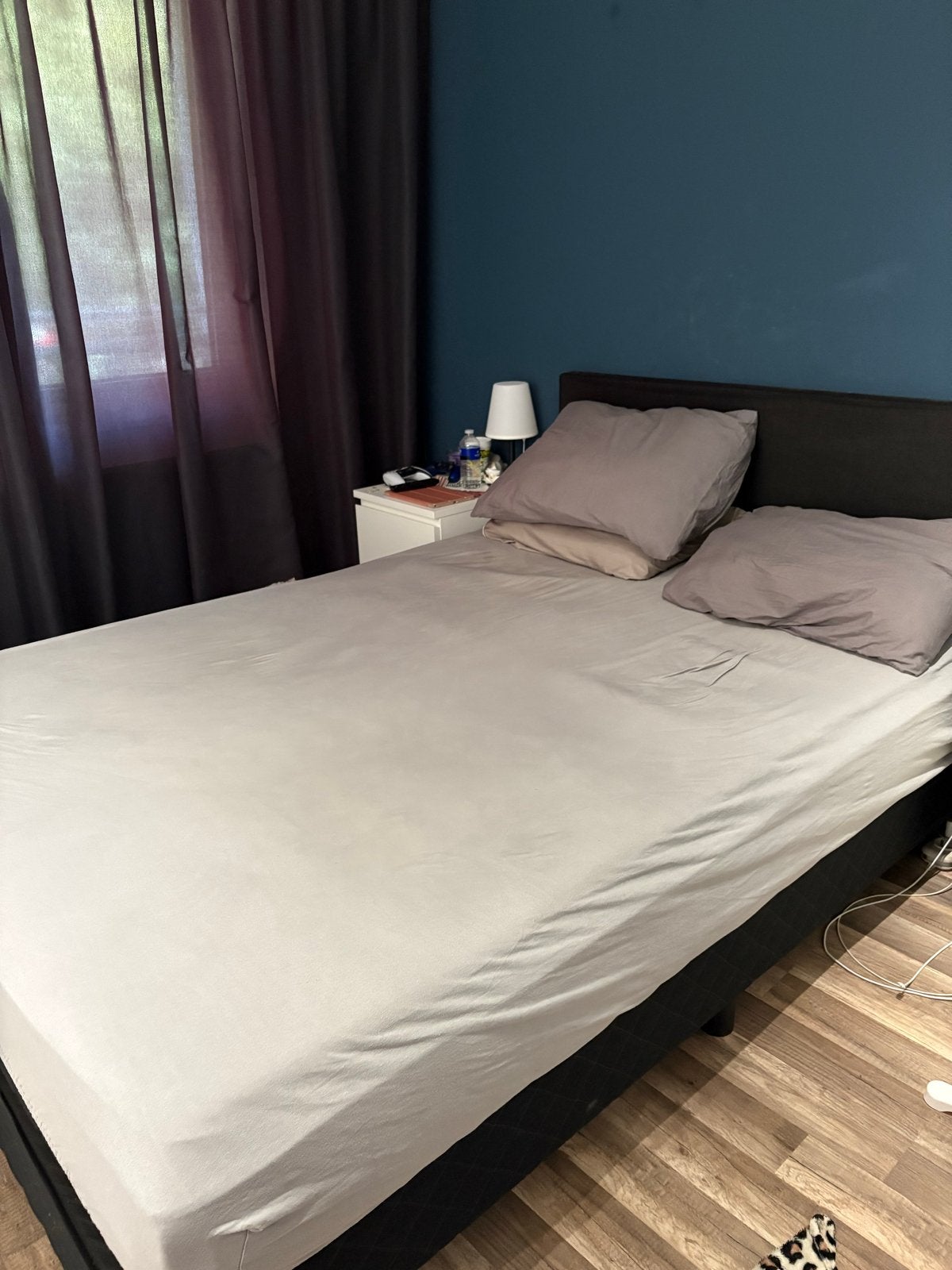 Tweepersoonsbed (boxspring) met hoofdbord - 140x200cm, Ophalen, Overige materialen, Gebruikt, Zwart
