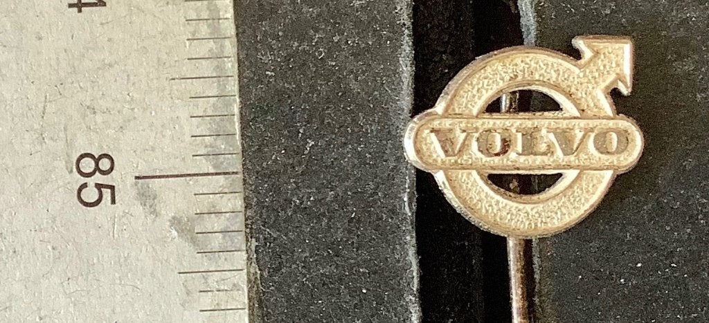 speld, Automobilia, Volvo type 2 (AW, Verzamelen, Ophalen of Verzenden, Gebruikt, Transport, Speldje of Pin