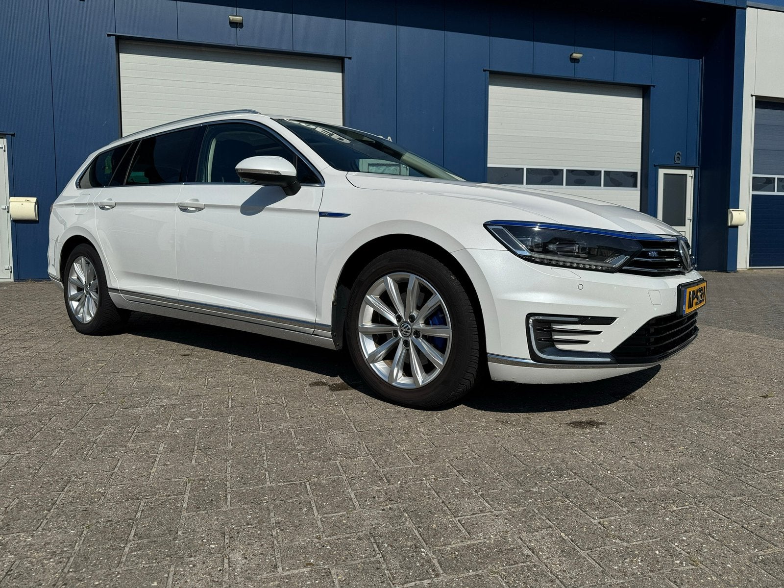 Volkswagen Passat 1.4 TSI 160KW GTE Phev VAR Dsg6 2015 Wit, Auto's, Volkswagen, Zwart, Wit, 93 €/maand, Te koop