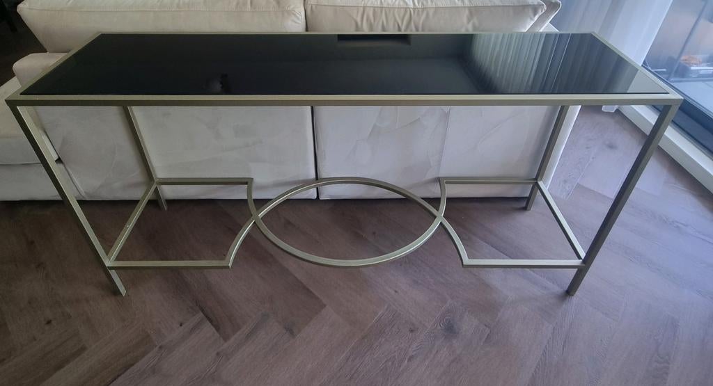 Moderne Zwarte Sidetable met Goudkleurig Frame - 160x40x81cm, Ophalen, Zo goed als nieuw, Modern, Industrieel, Glamour, Glas