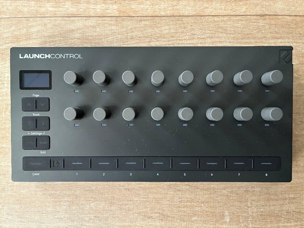 Novation Launchcontrol 3, Ophalen of Verzenden, Zo goed als nieuw