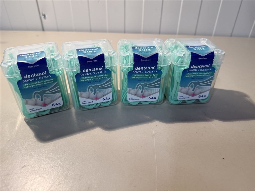 4 Dozen Dentalux Flosdraad [256 stuks] - Mintsmaak -, Sieraden, Tassen en Uiterlijk, Uiterlijk | Mondverzorging, Ophalen of Verzenden