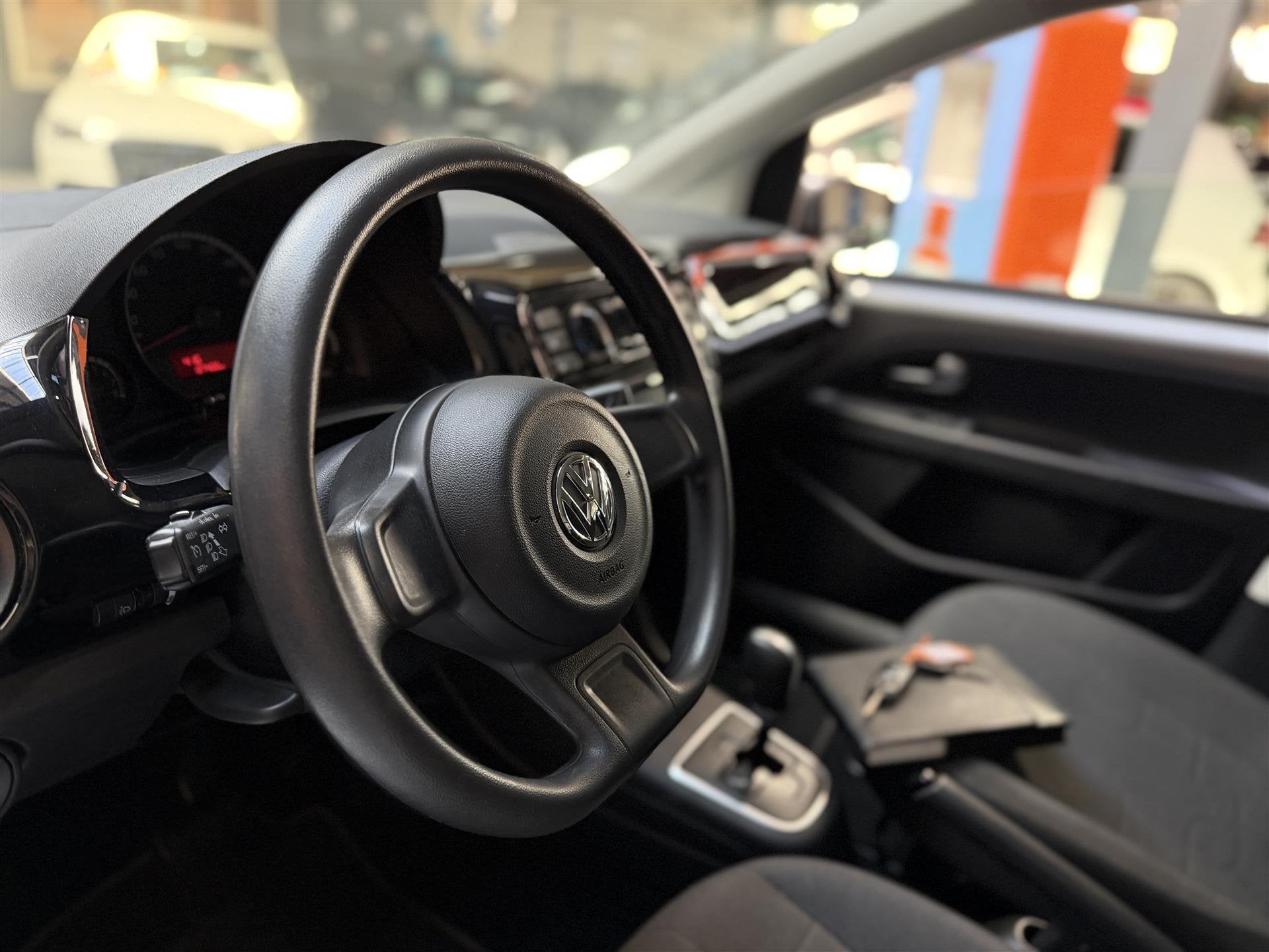 Volkswagen up! 1.0 Move up! Automaat! Cruise! Airco!, Automaat, Gebruikt, Up!, 1290 kg