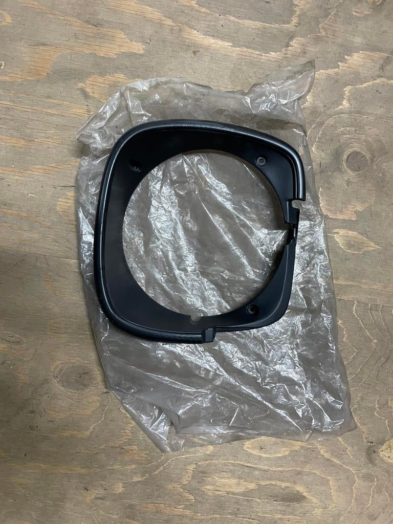 Toyota starlet kp60 mk1 koplamp rand nieuw, Ophalen of Verzenden, Nieuw