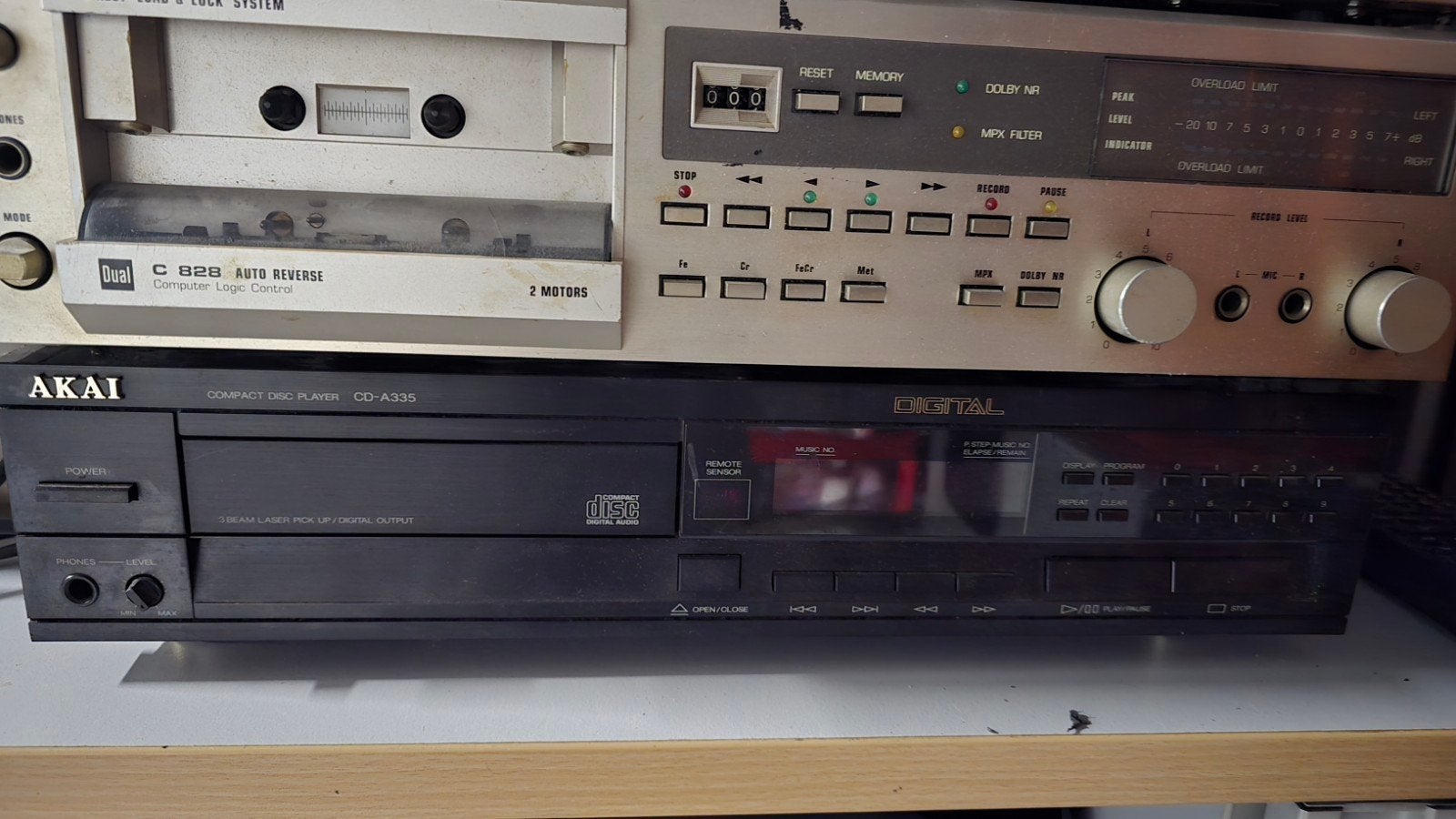 Akai CDA335 CD-speler in zeer goede staat, Audio, Tv en Foto, Ophalen of Verzenden, Zo goed als nieuw, Overige merken