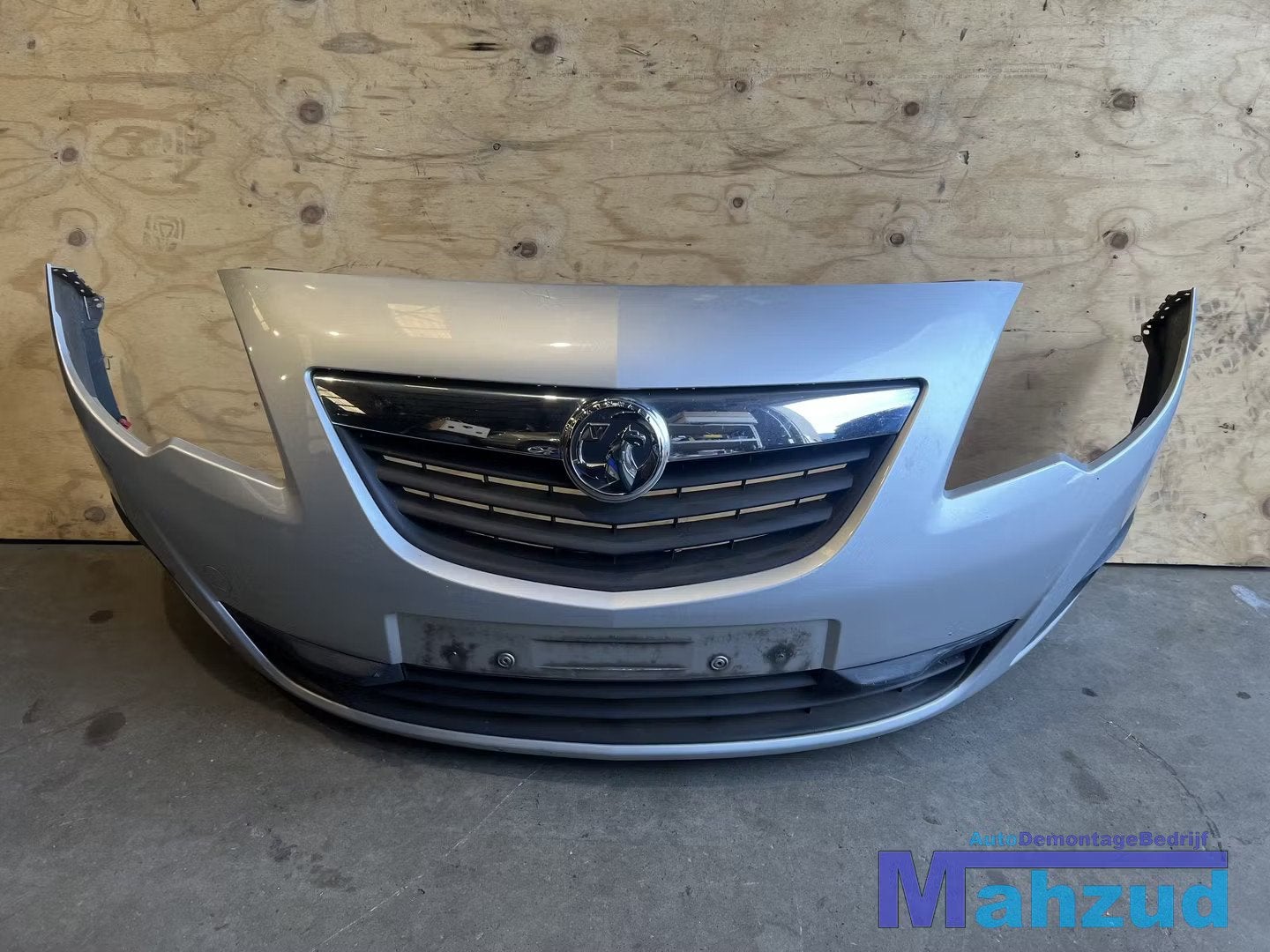 OPEL MERIVA B Z157 Zilver voorbumper 2011-2017, Gebruikt, Voor, Opel Automobile GmbH, Ophalen of Verzenden
