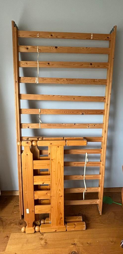 Houten bedframe met lattenbodem - 90x200 cm, Ophalen, Eenpersoons, Nieuw, 90 cm