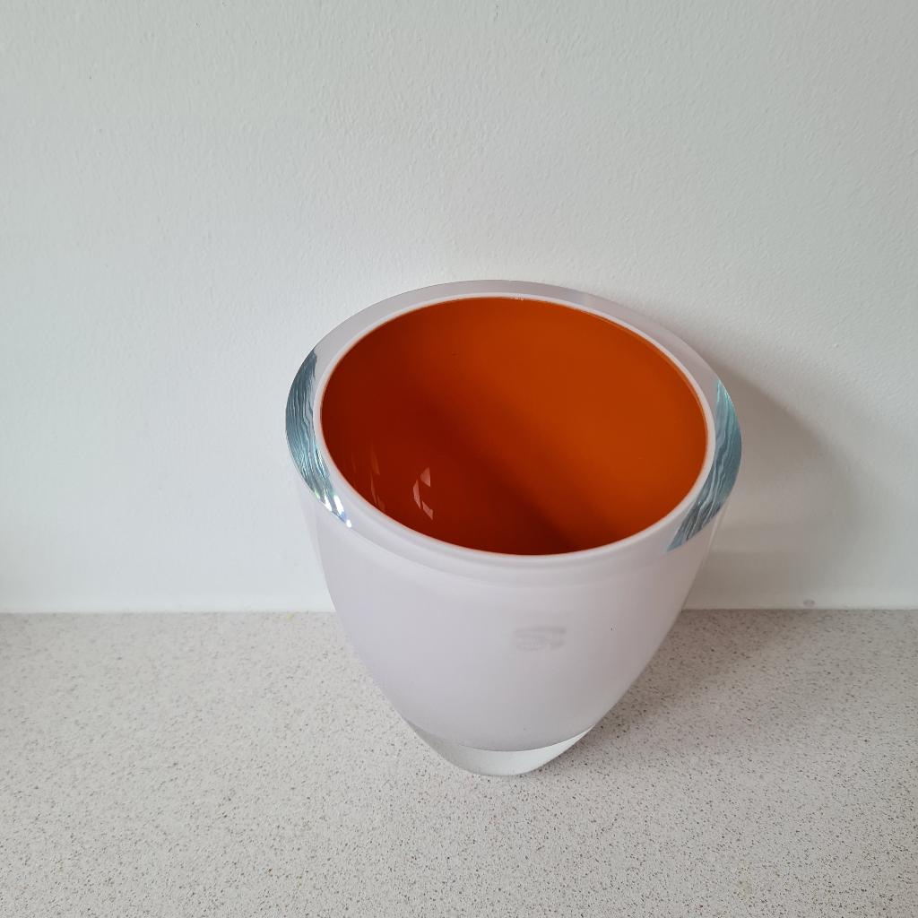 Carina Riezebos Lushes Cup Glasfabriek Leerdam oranje wit, Antiek en Kunst, Ophalen of Verzenden