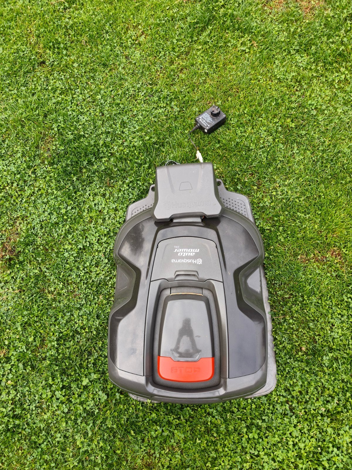 Husqvarna Automower 310 - Met garantie en nieuwe messen, Husqvarna AB, Drottninggatan 2, 561 82 Huskvarna, Zweden, Gebruikt, Ophalen of Verzenden