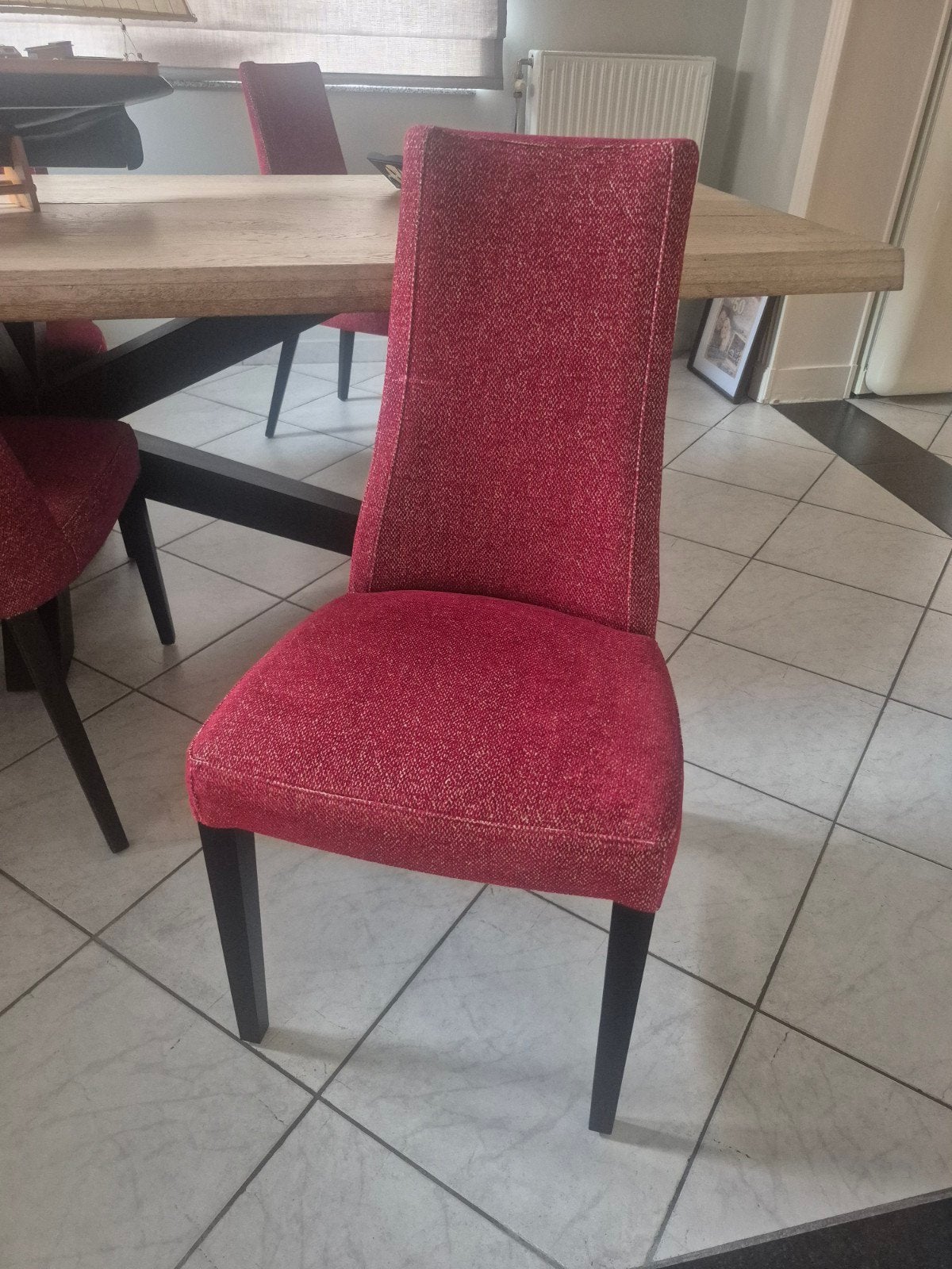 6 Nieuwe Rode Eetkamerstoelen - Wegens Verhuizing, Huis en Inrichting, Stoelen, Nieuw, Ophalen of Verzenden, Stof, Vijf, Zes of meer stoelen