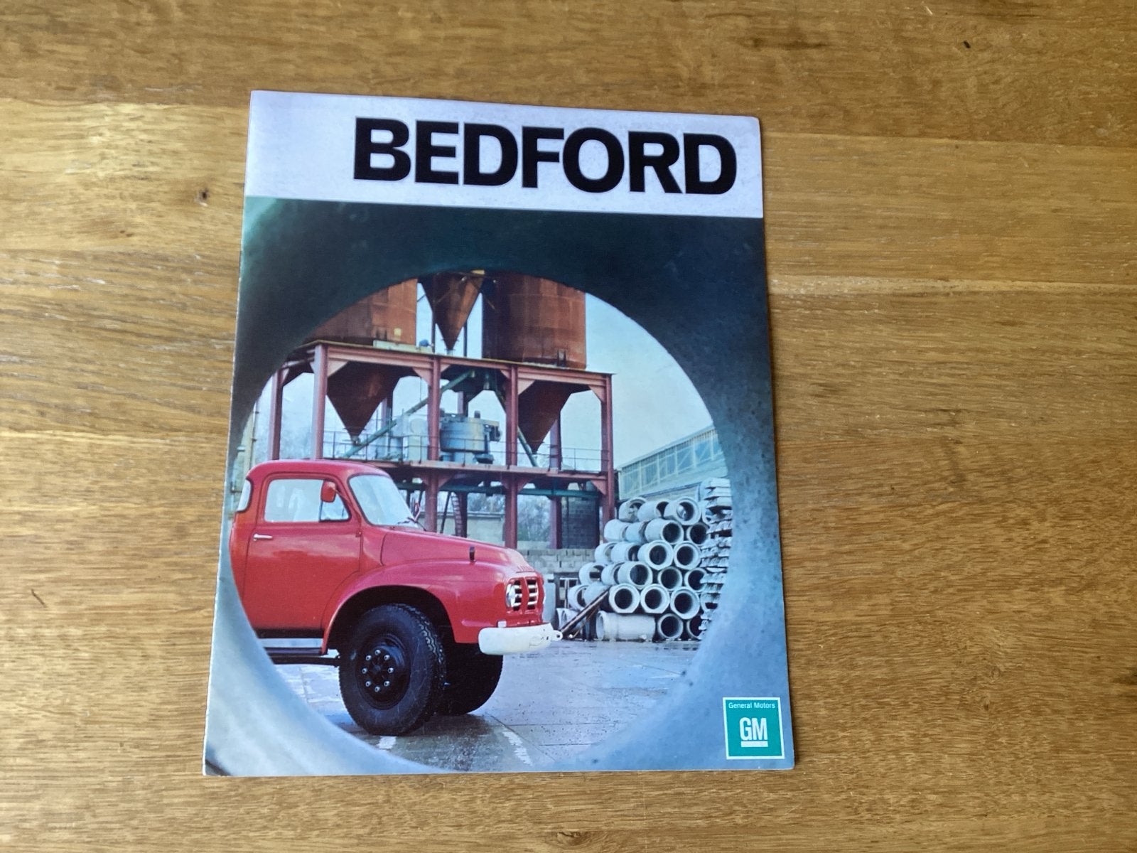 Bedford brochure - Algemeen Motors Continental, Ophalen of Verzenden, Gelezen, Overige merken