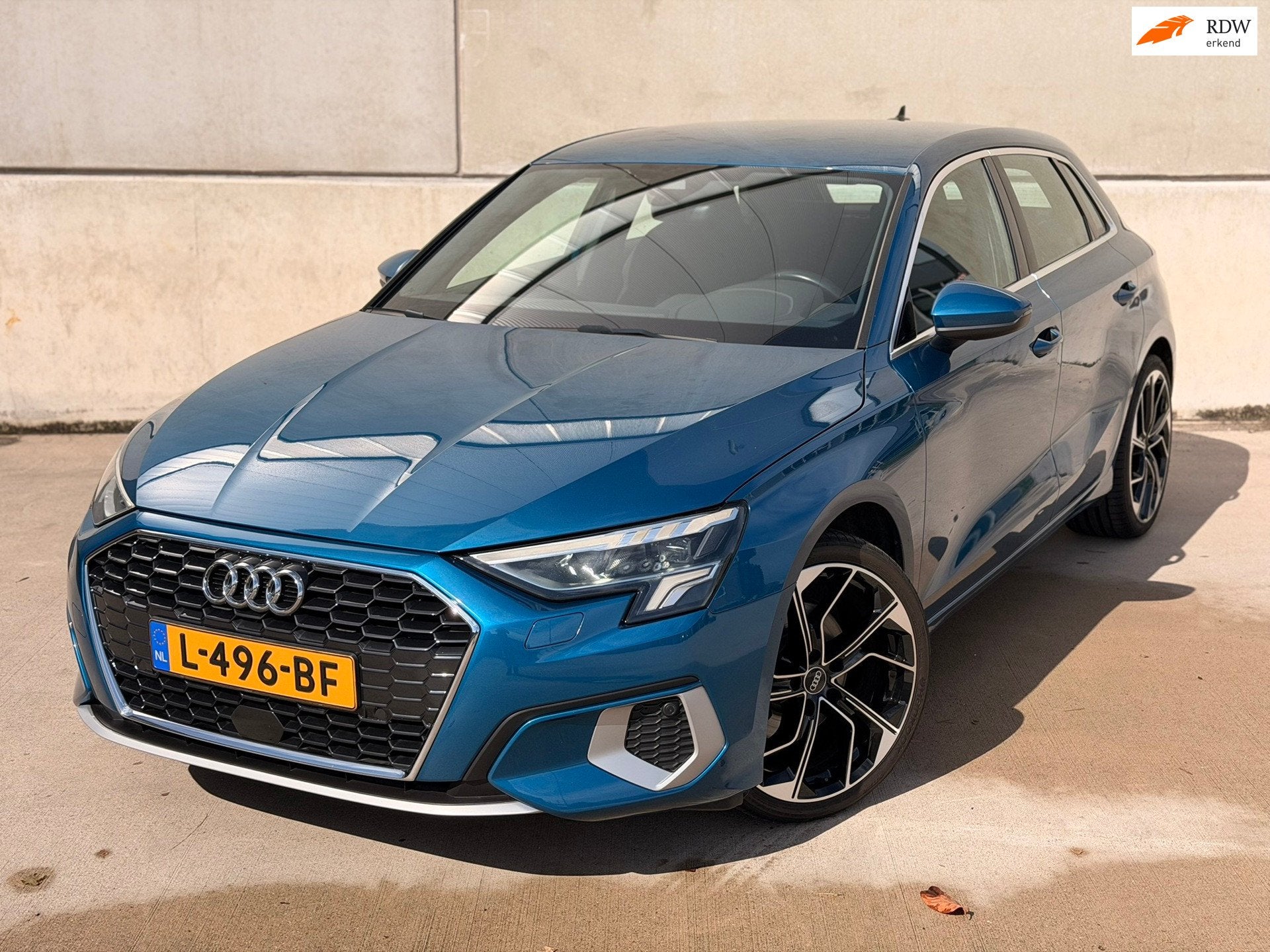 Audi A3 Sportback 35 TFSI S-Tronic 19'' Trekhaak CarPlay LED, Auto's, Audi, 4 cilinders, 150 pk, Blauw, Origineel Nederlands