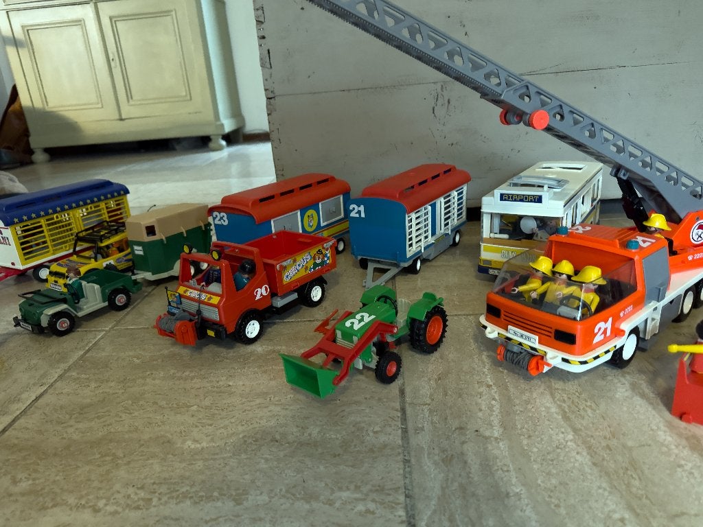 Playmobil brandweerauto circusauto's en meer, Ophalen of Verzenden, Gebruikt, Complete set, Voertuig
