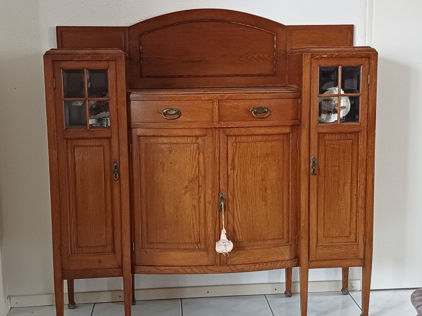Antiek eiken dressoir met vitrinekasten - 132x134cm, Antiek en Kunst, Ophalen