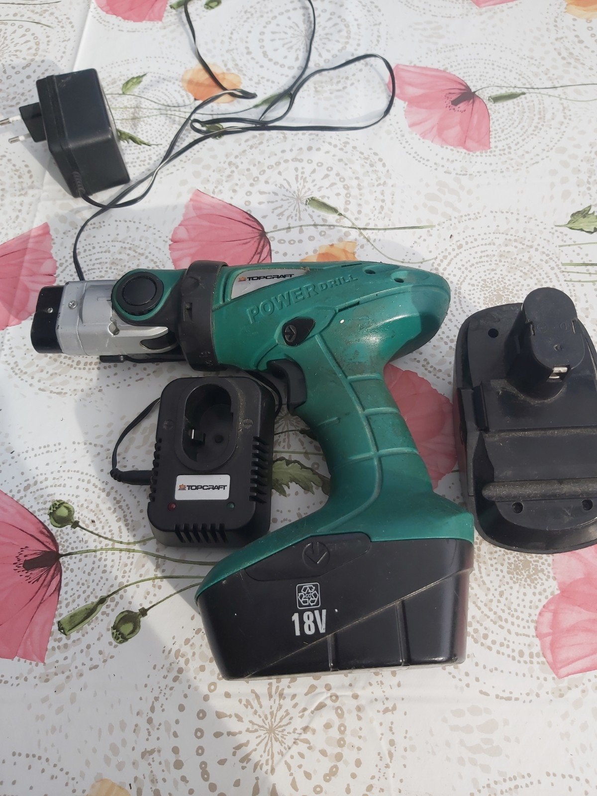 Topcraft Powerdrill 18V Accuboormachine met lader, Ophalen of Verzenden, Gebruikt, Minder dan 400 watt, Boor- en Schroefmachine