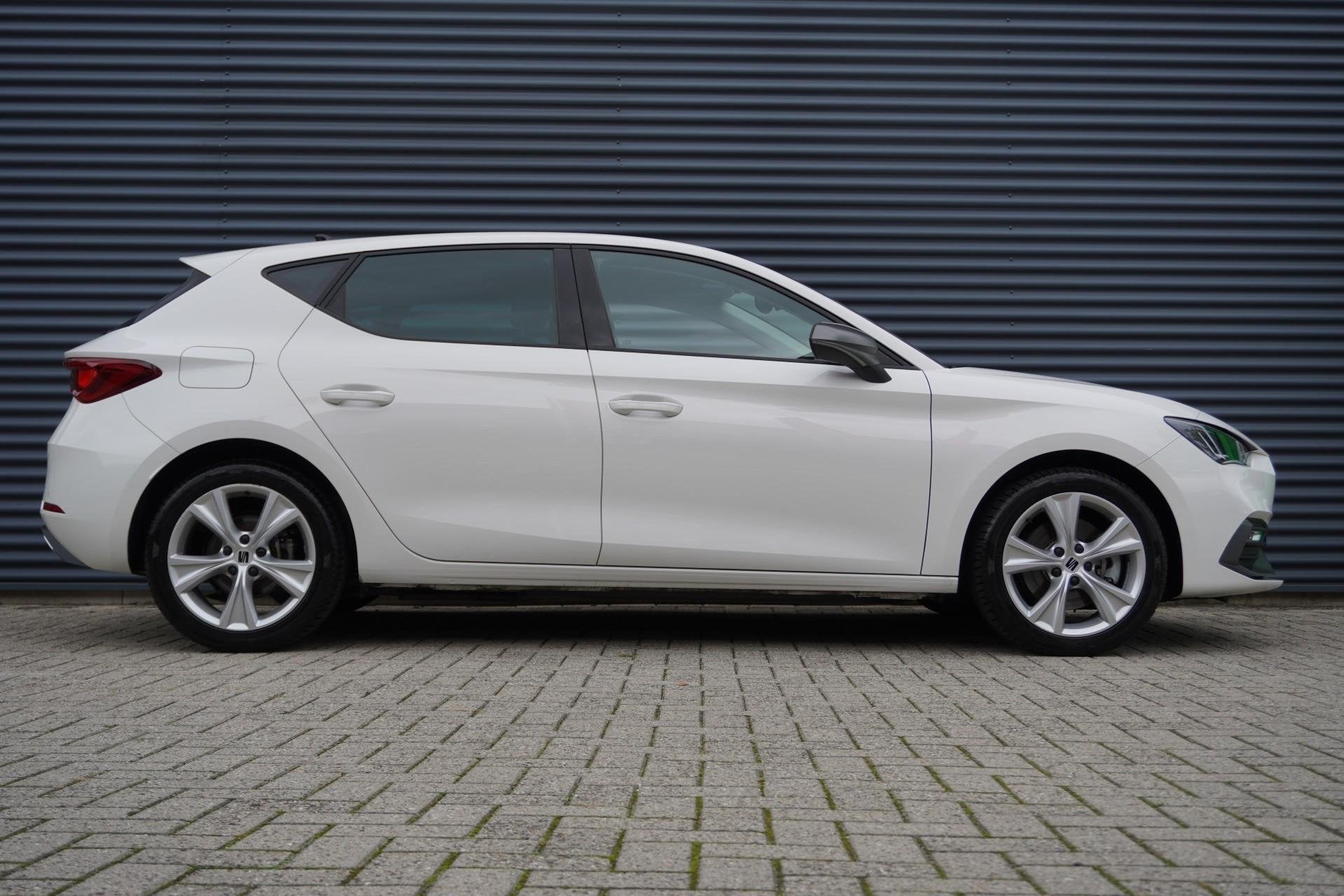 SEAT Leon 1.4 TSI eHybrid 204pk PHEV FR Business Intense | S, Auto's, 12 maanden, Stof, Gebruikt, 4 cilinders