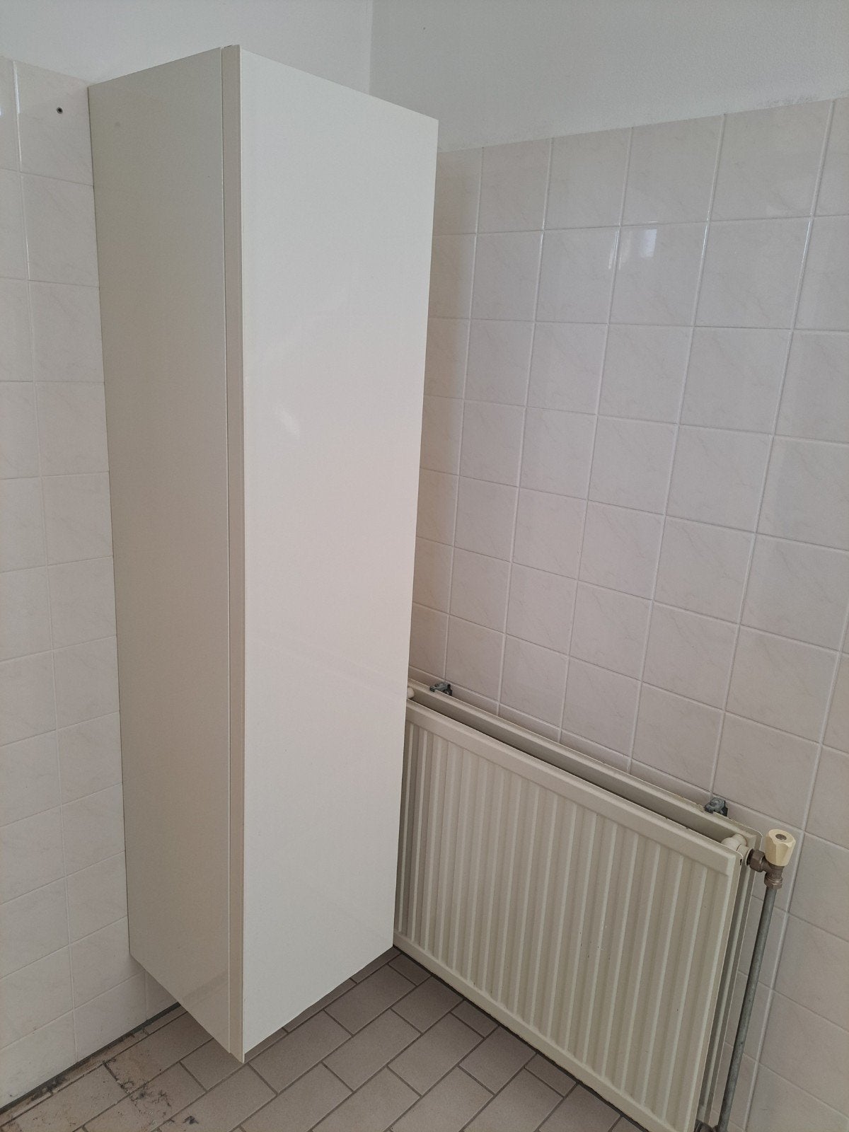 Badkamerkast hoog 160 cm x 38 cm x 39 cm hoogglans wit, Ophalen, Minder dan 60 cm, Radiator, Minder dan 30 cm