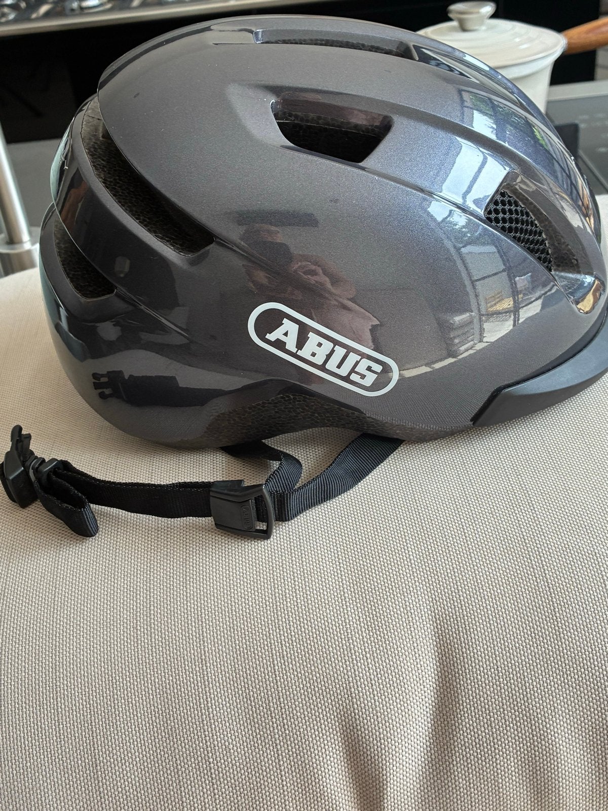 Nieuwe ABUS fietshelm - Ongebruikt, Ophalen of Verzenden, Nieuw, Overige maten, Heer of Dame