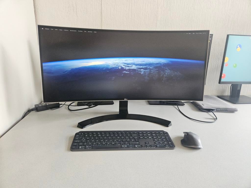 LG UltraWide 34 inch Monitor - Perfect voor werk en gaming, Ophalen, Ultrawide, Zo goed als nieuw, LG
