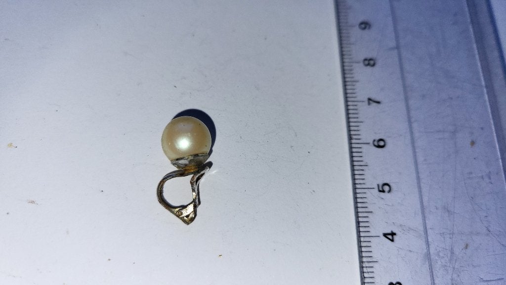 Enkele Vintage Parelclip Losse Oorclip met Crème Glasparel, Ophalen of Verzenden, Overige materialen, Overige typen