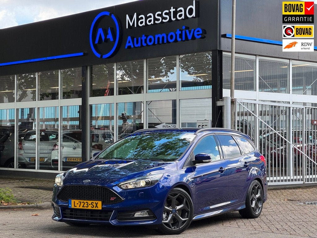 Ford Focus Wagon 2.0 ST Sport Recaro Navi Volle onderhoudshi, 15 km/l, Gebruikt, Euro 6, 4 cilinders