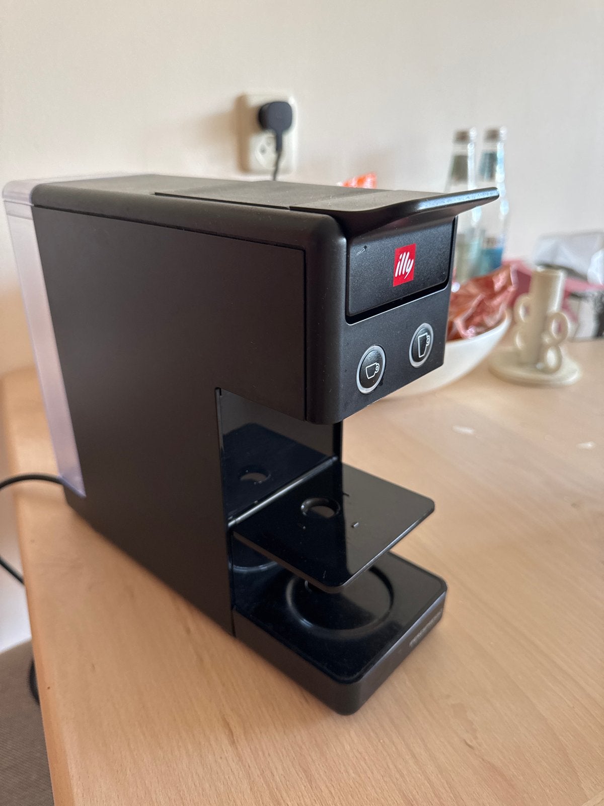 Illy Francis Francis Y3.3 Iperespresso Koffiezetapparaat, Ophalen, Espresso apparaat, Zo goed als nieuw, 1 kopje