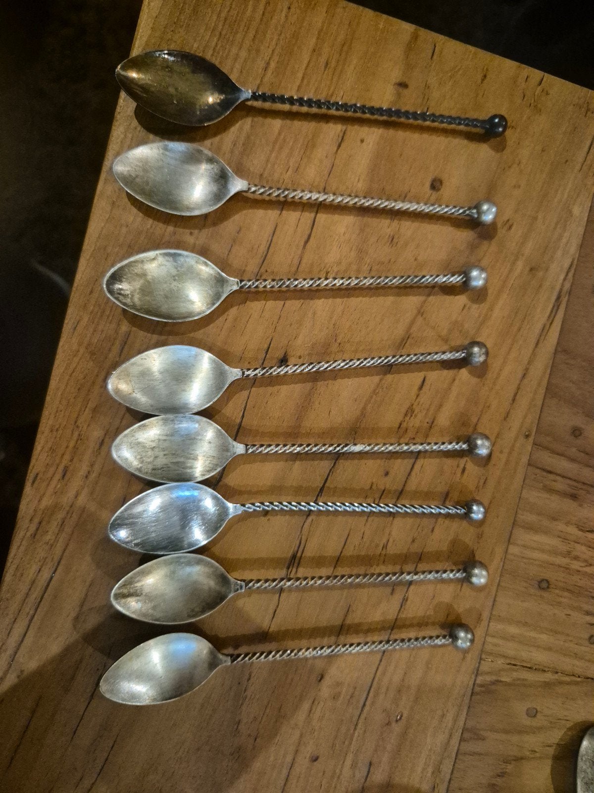 Set 8 vintage Douwe Egberts Hooijkaas lepeltjes – verzilverd, Antiek en Kunst, Ophalen of Verzenden