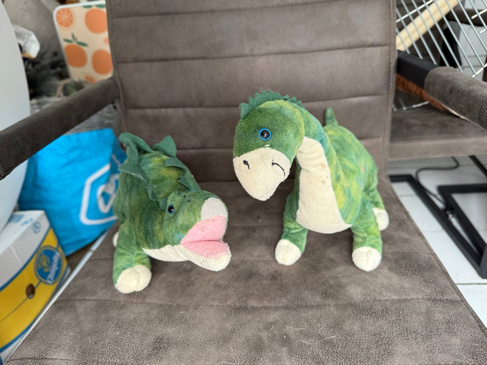 Knuffels dinosaurussen, Ophalen, Zo goed als nieuw