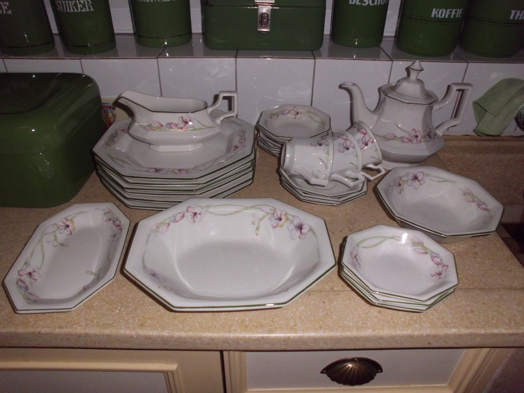 Vintage servies met bloemmotief - theepot, sauskom, schalen, Ophalen of Verzenden