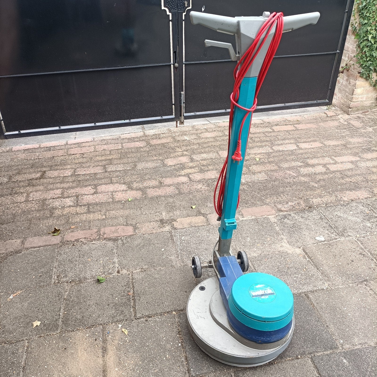 Te koop Wetrok 415 ka low speed schuurmachine, Ophalen