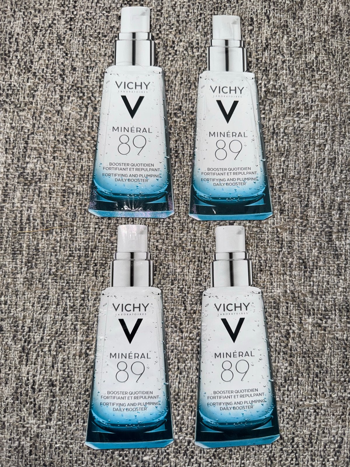 Vichy Minéral 89 Daily Booster - 4x 1.5ml samples, Ophalen of Verzenden, Nieuw, Gehele gezicht, Verzorging