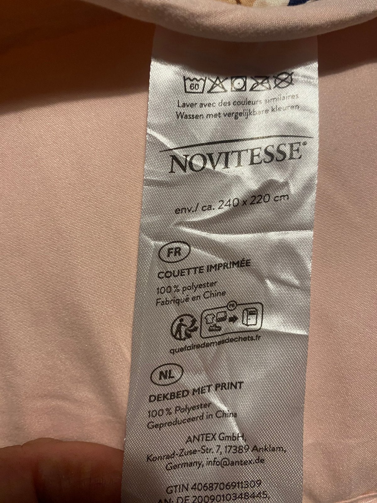 Nieuwe dekbed 180 breed en lang 200, Ophalen of Verzenden, Zo goed als nieuw, Zwart, Panty