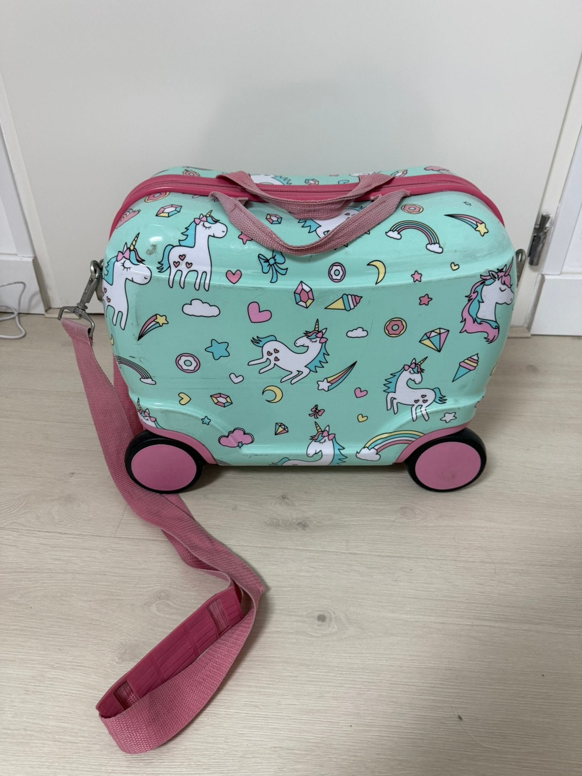 Unicorn kinderkoffer, Ophalen, Hard kunststof, Minder dan 50 cm, Zo goed als nieuw