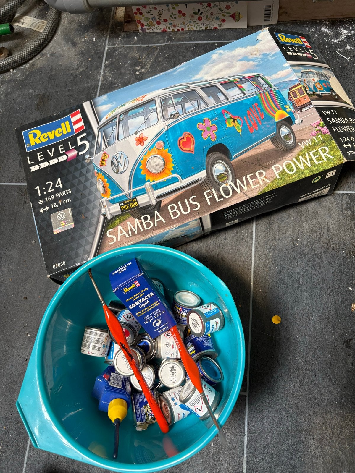 Revell VW T1 Samba Bus Flower Power Modelbouwset, Ophalen, Auto, Revell, Groter dan 1:32