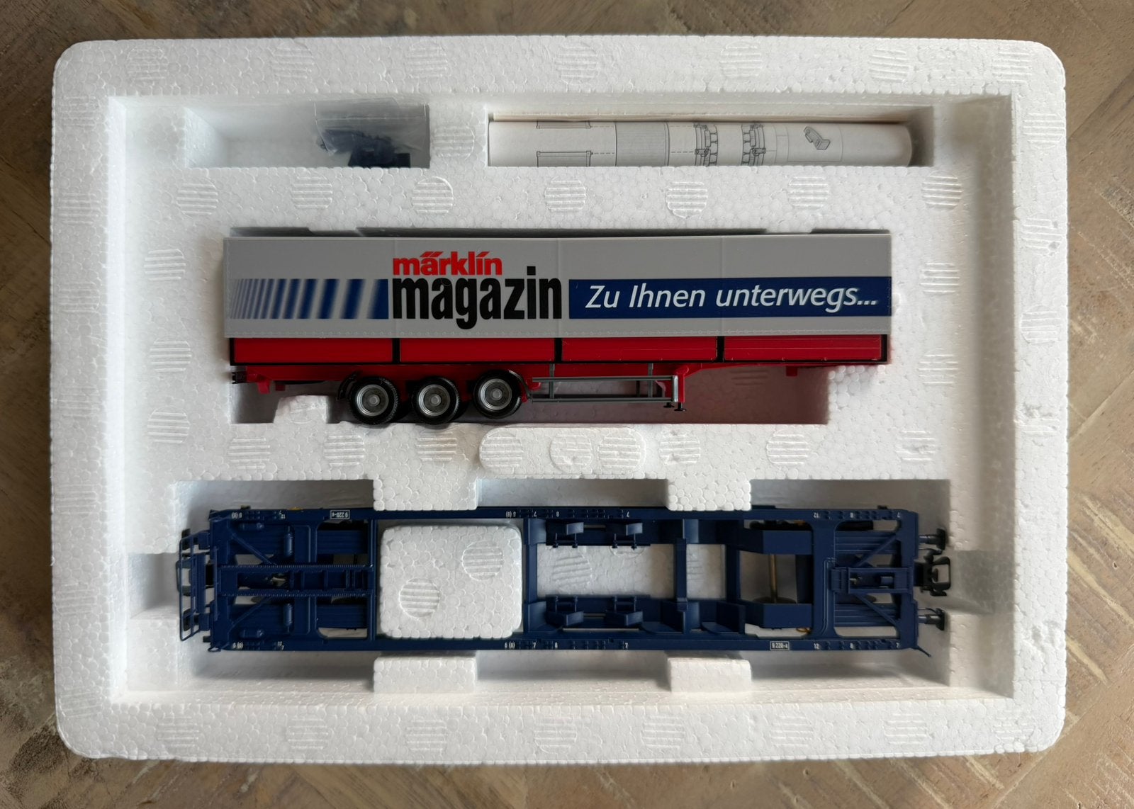 Märklin 47447 H0 Draagwagen met vrachtwagen, Wisselstroom, Ophalen of Verzenden, Märklin, Nieuw