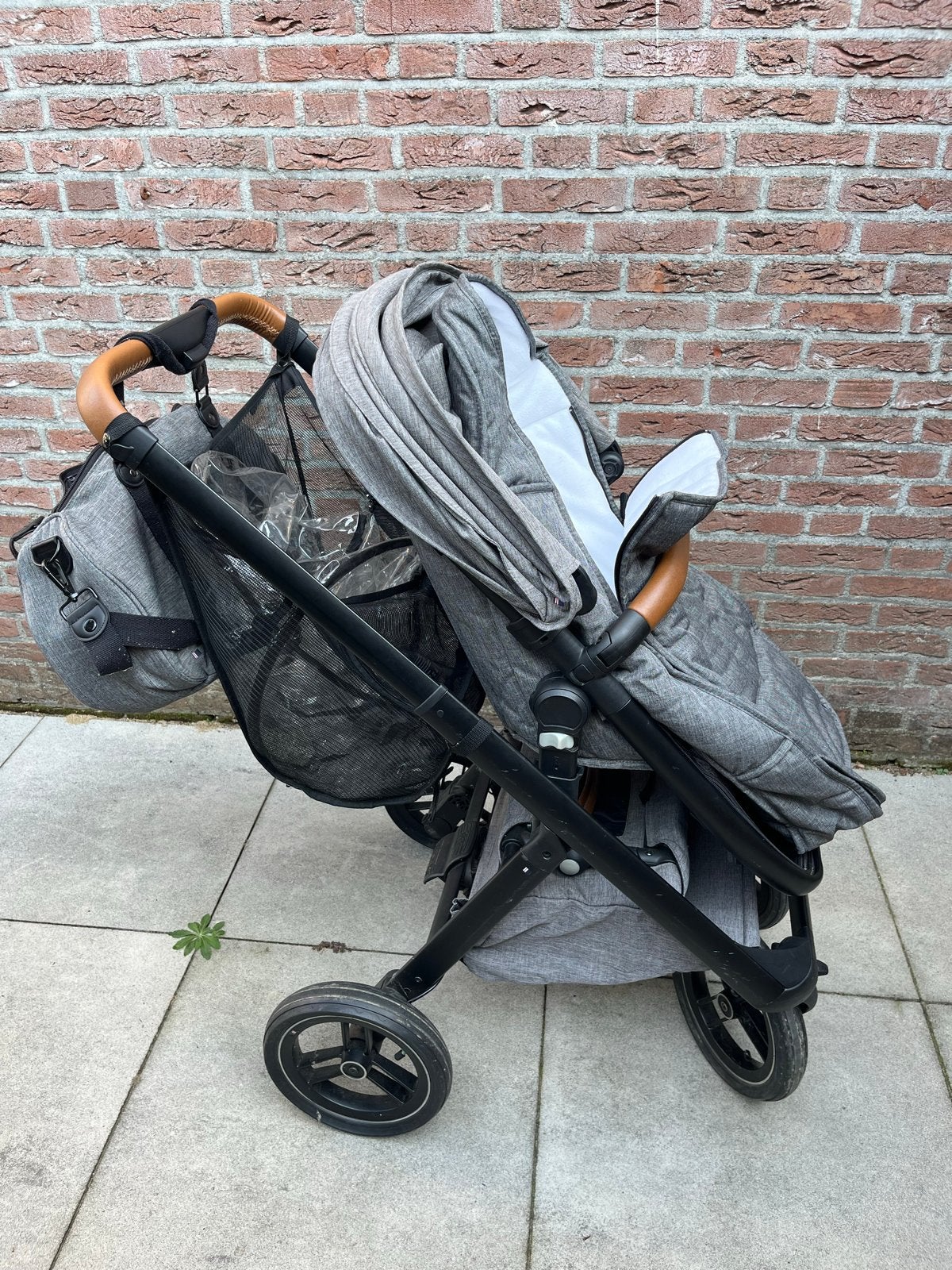 Dubatti kinderwagen met luiertas en regenhoes, Kinderen en Baby's, Gebruikt, Verstelbare duwstang, Ophalen, Kinderwagen