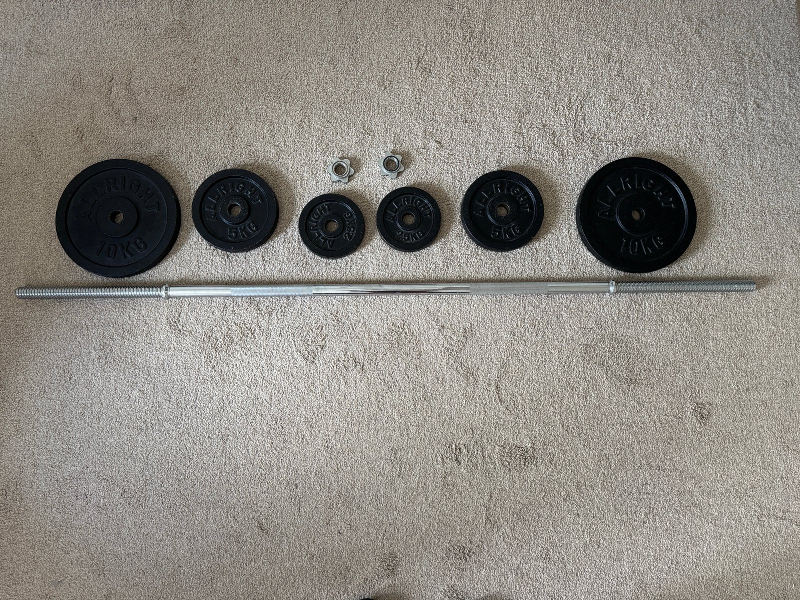 Halterstang met halterschijven - totaal 45 kg, Sport en Fitness, Ophalen, Zo goed als nieuw, Halterset