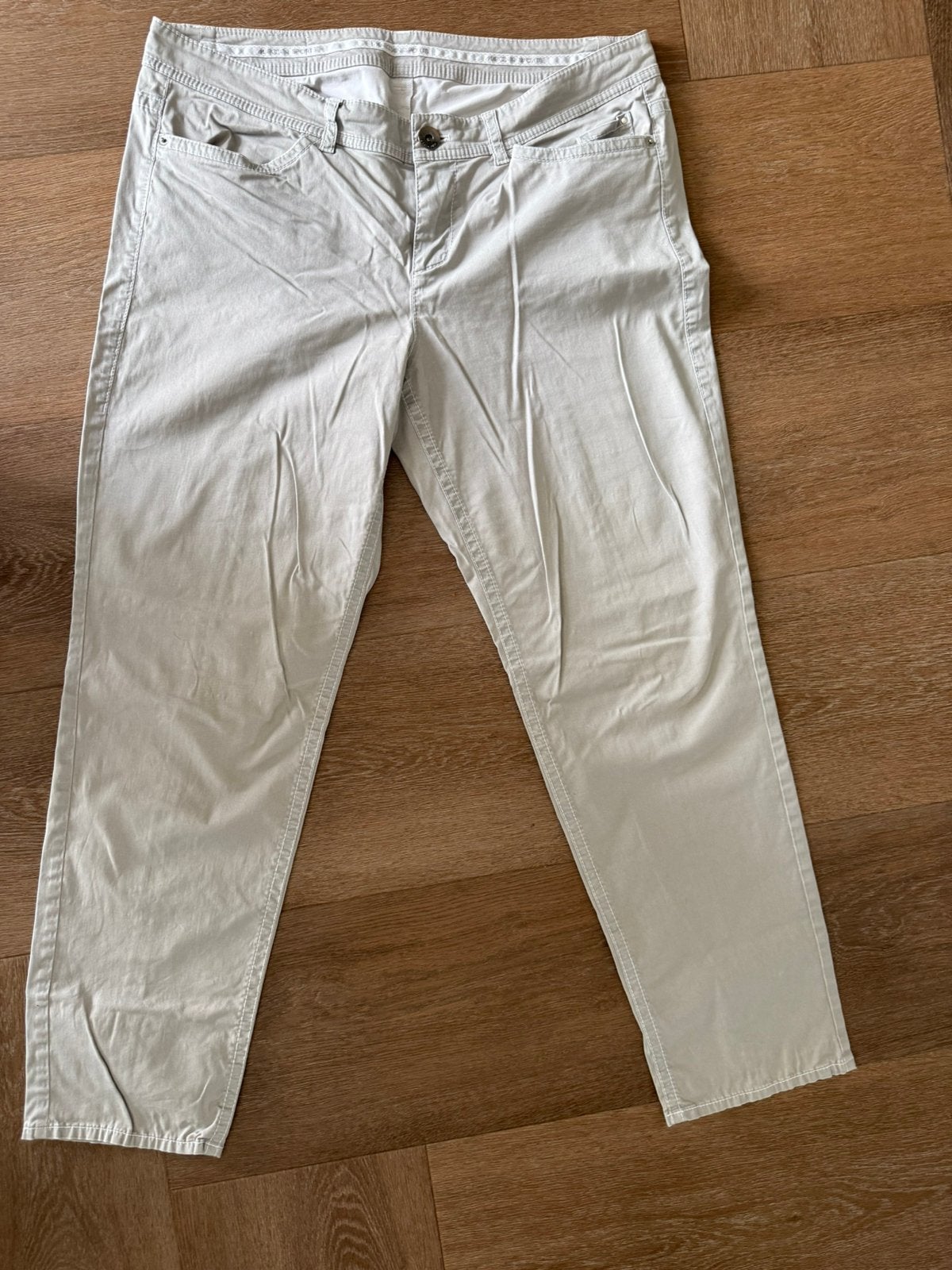 Marccain Sports * leuke zomer broek ( maat N6), Verzenden, Maat 42/44 (L), Zo goed als nieuw, Grijs