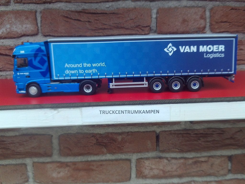WSI  Daf  XF  met  Tautliner  van  van  Moer  Logistics., Ophalen of Verzenden, Nieuw, Bus of Vrachtwagen, Wsi